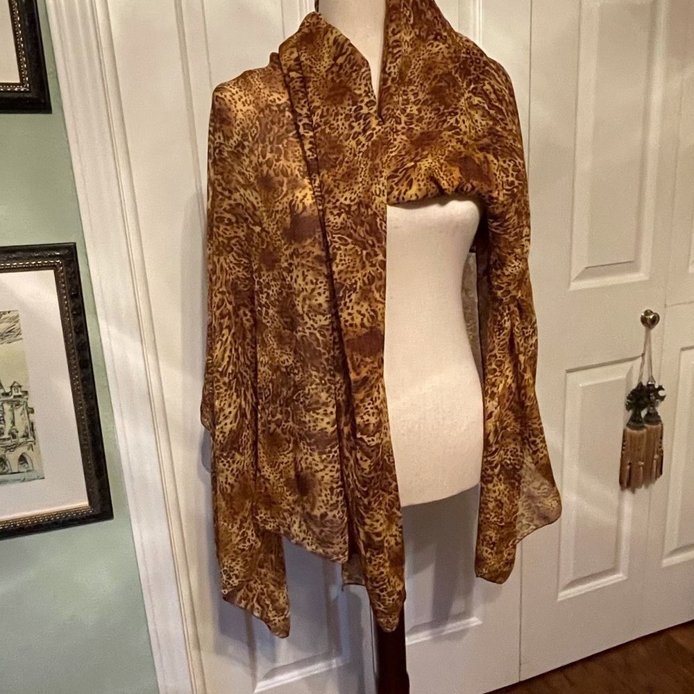 Wrap or sarong - Picture 4 of 8